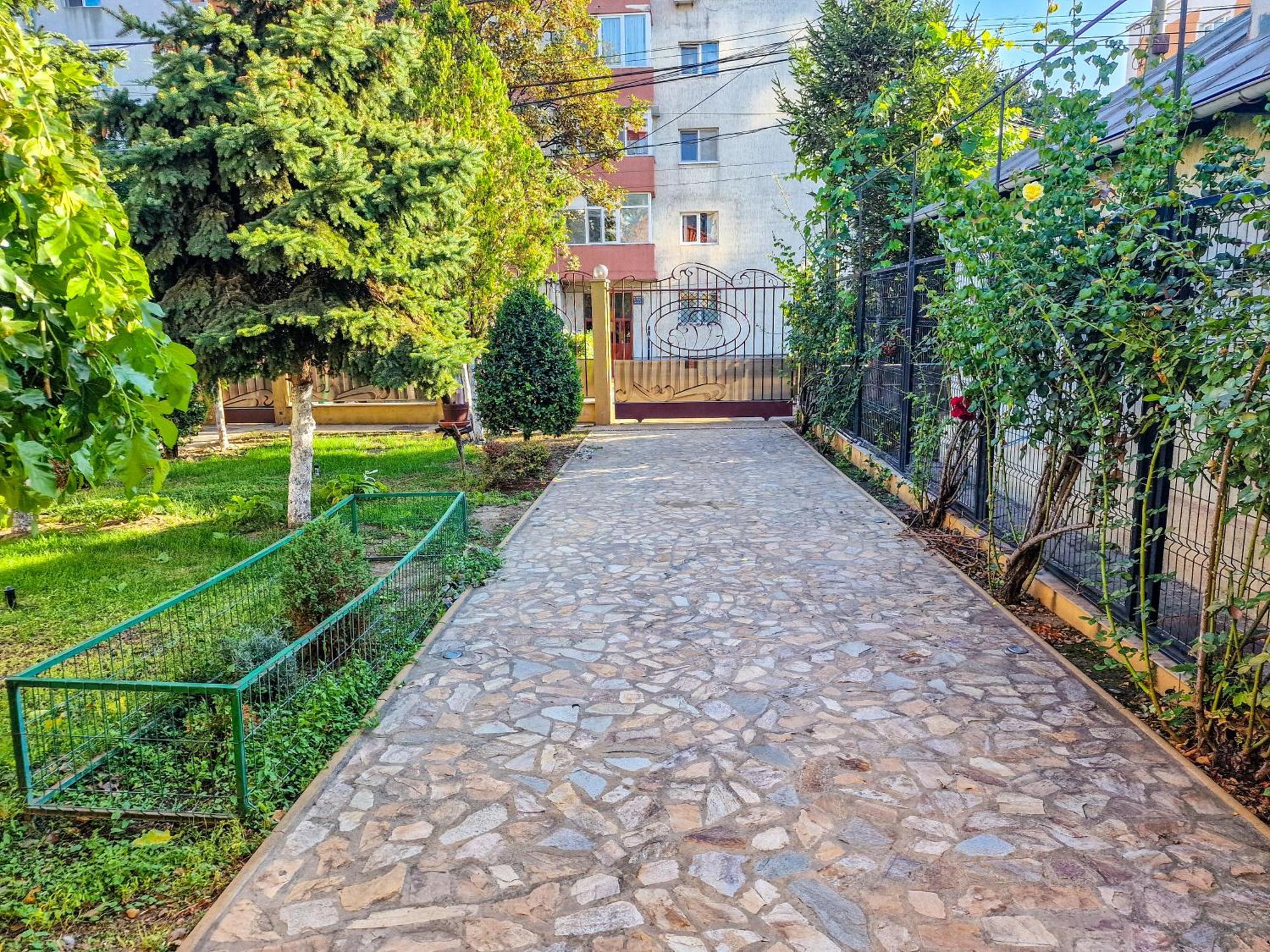 Casa Edwin Bed & Breakfast Constanta Exterior photo